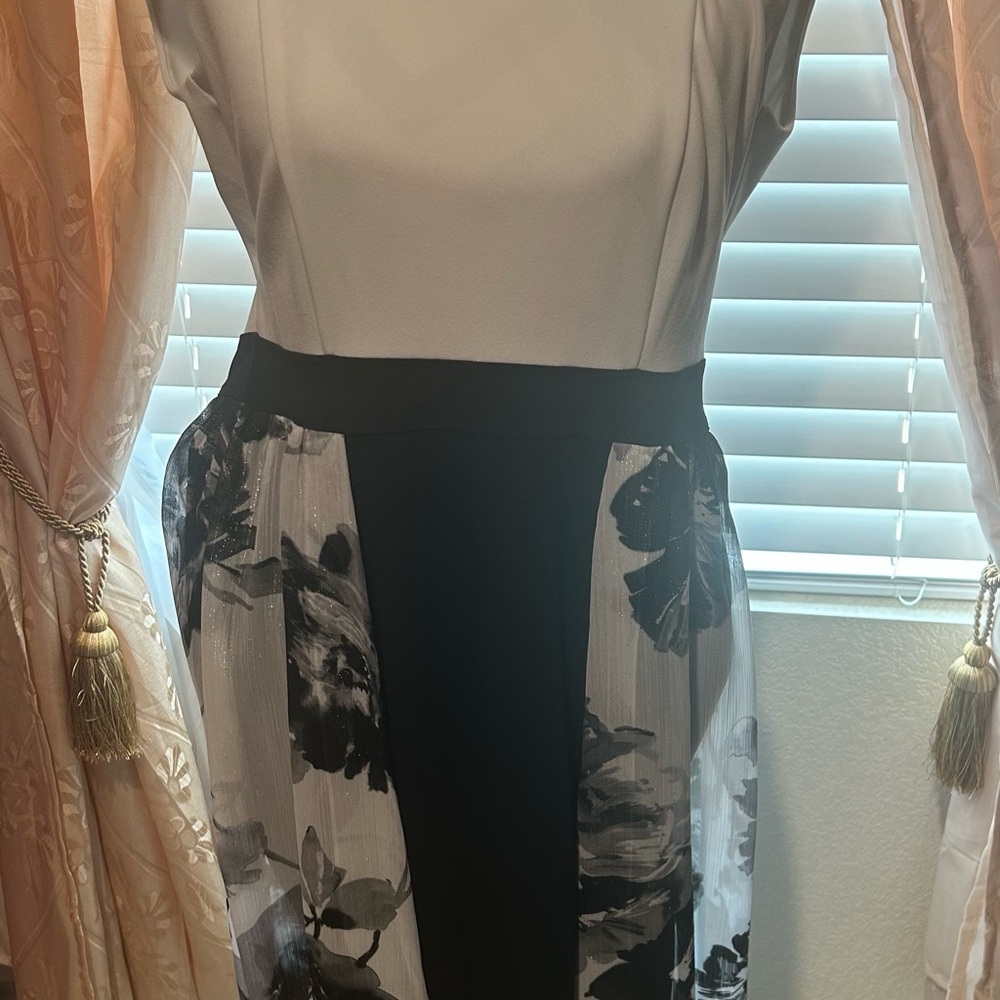 Elegant Black and White Floral jumpsuit